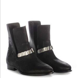 [ Mara & Mine] scorpion boot EUC#6